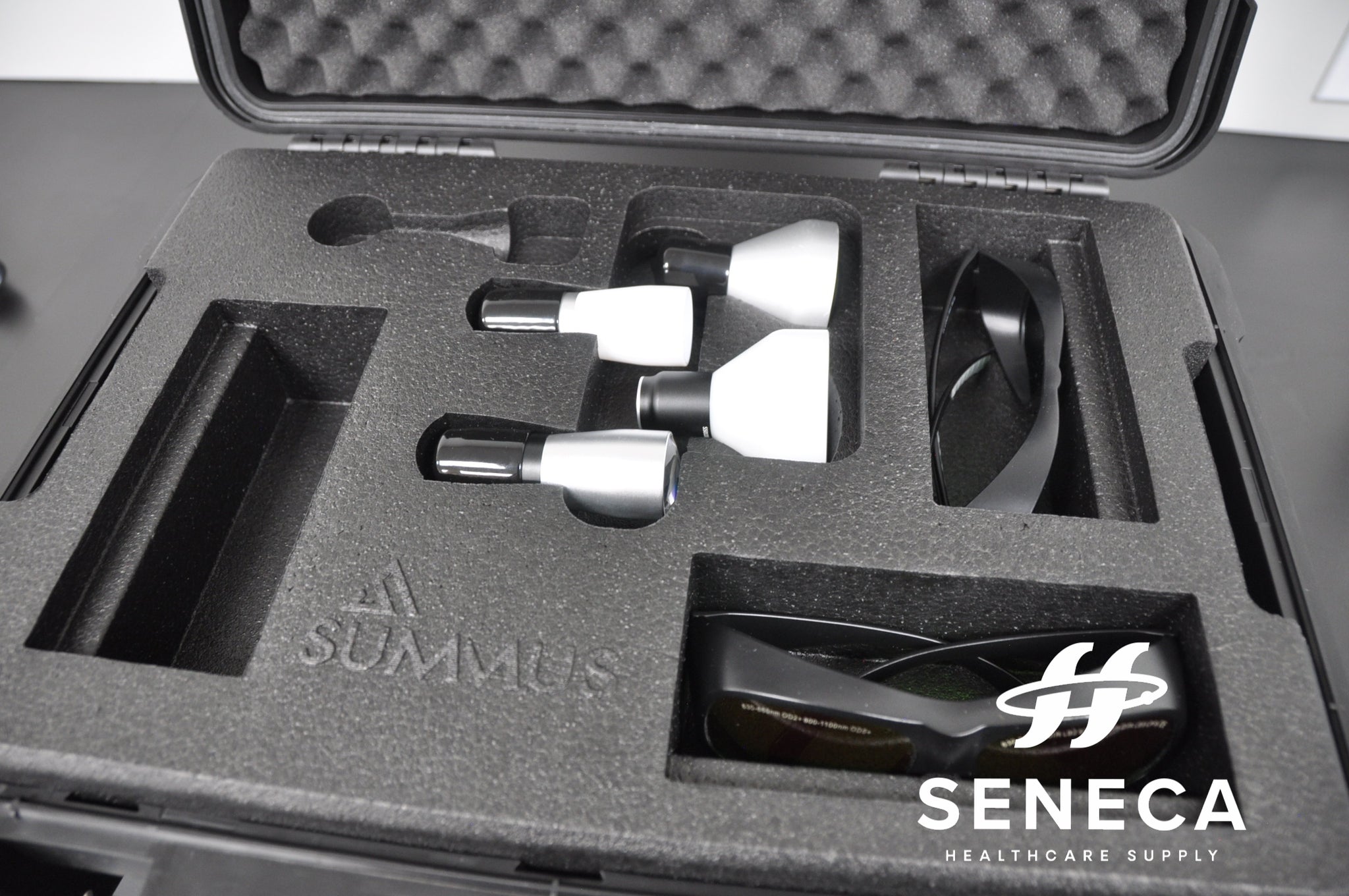 SUMMUS HORIZON 28W MEDICAL THERAPY LASER P4 CLASS IV 4